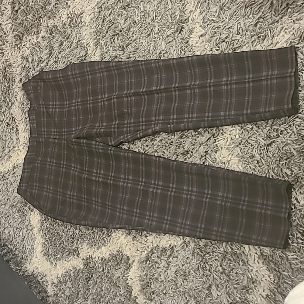 Capris - Picture 1 of 3